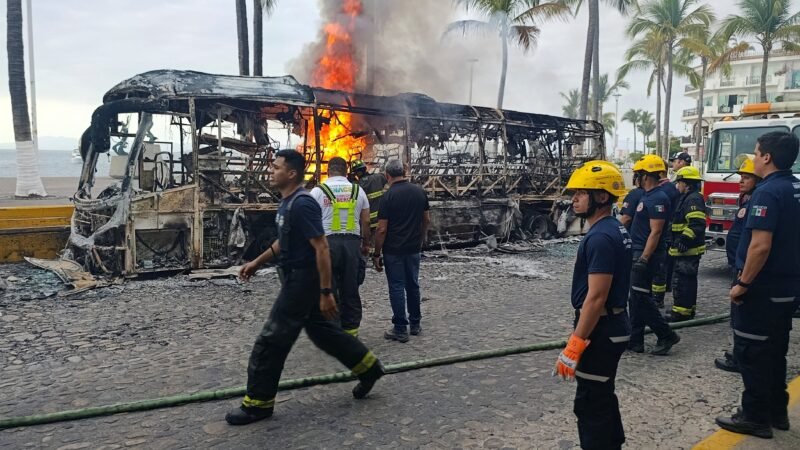Puerto Vallarta, o paraíso mexicano em chamas após a morte de chefão do tráfico