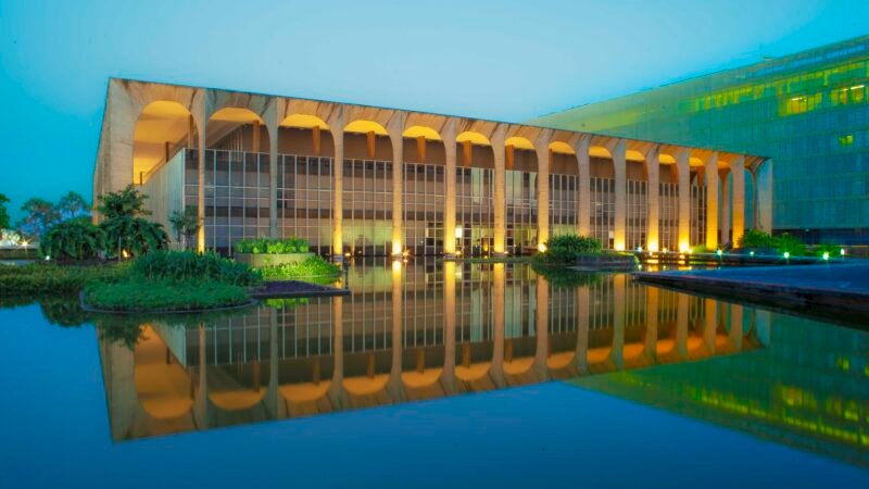 Concurso para diplomata do Itamaraty tem salário inicial de R$ 22,5 mil; inscrições terminam nesta quarta