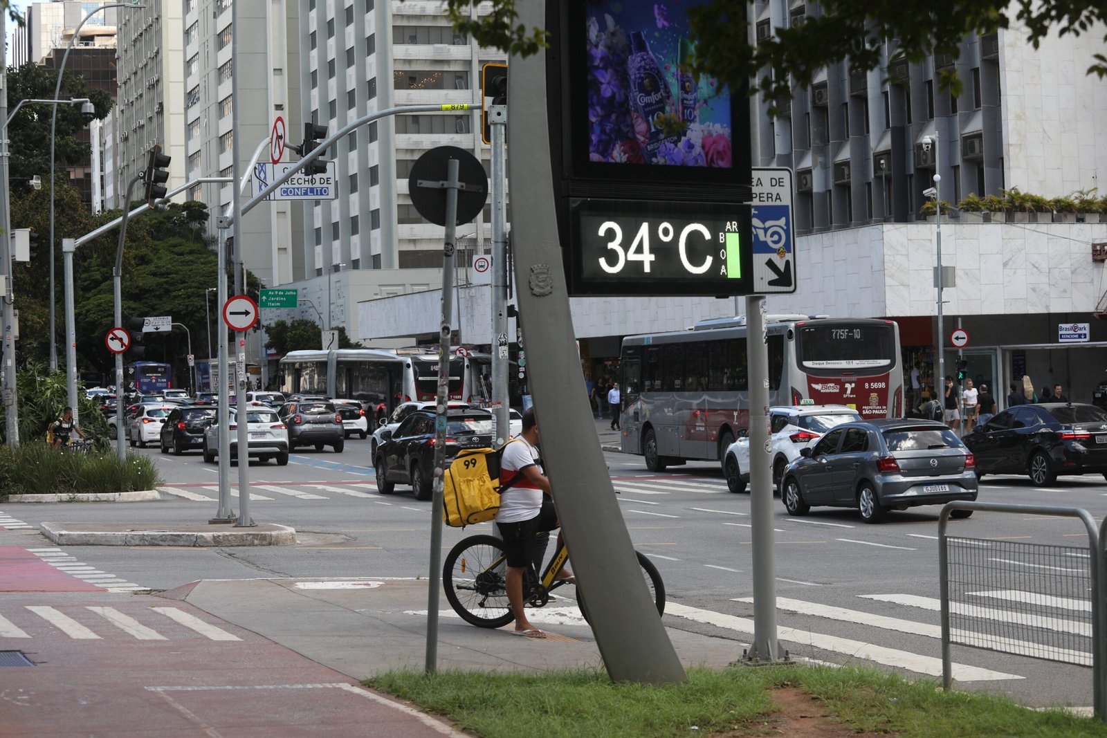 Vai chover no carnaval? Confira previsão para todos os dias de folia na cidade de SP