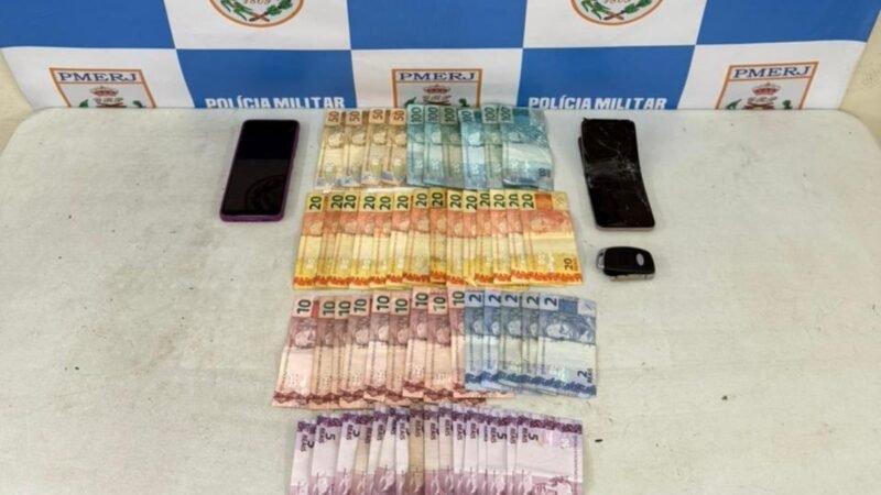 Dois homens são presos após tentarem atropelar policiais em Volta Redonda