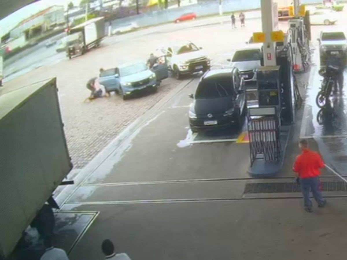 VÍDEO: filha e esposa de procurador-geral de SP são assaltadas e mantidas reféns em Valinhos, diz Polícia Civil