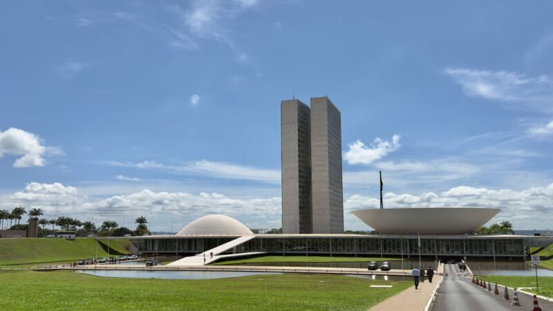 STF deve decidir nesta quarta sobre penduricalhos; projetos estão parados no Congresso há anos