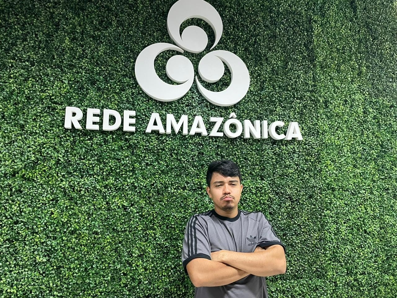 Comediante Willian Oliveira leva humor amazonense a palcos e redes sociais; conheça a trajetória