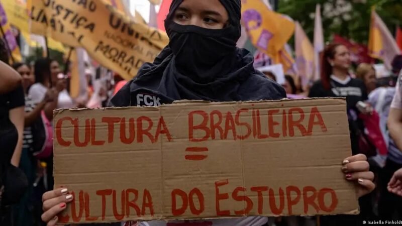 Brasil registra 15 estupros coletivos por dia entre 2022 e 2025, segundo dados do Ministério da Saúde