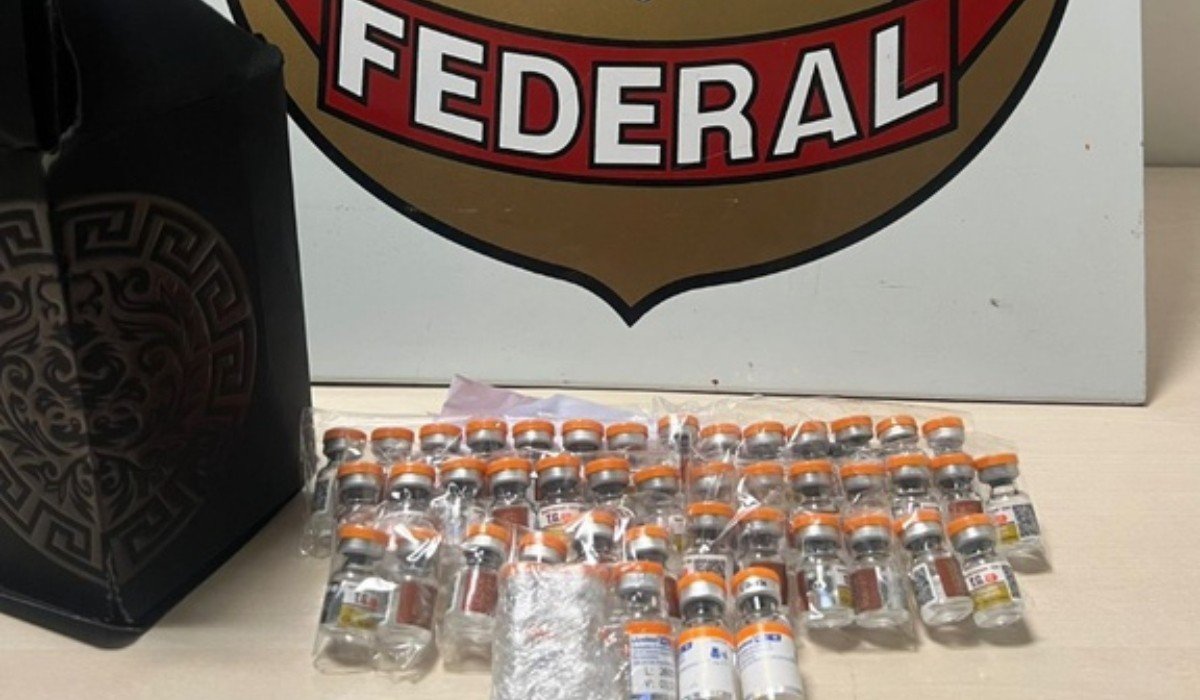 Passageira é presa suspeita de levar 45 ampolas de tirzepatida em bagagem no aeroporto de Manaus