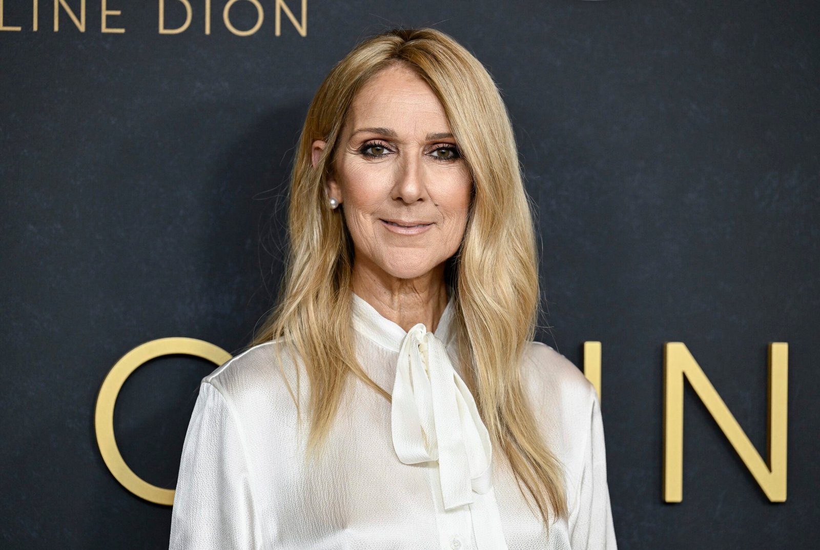 Síndrome rara que afastou Céline Dion dos palcos pode causar rigidez incapacitante; entenda o quadro