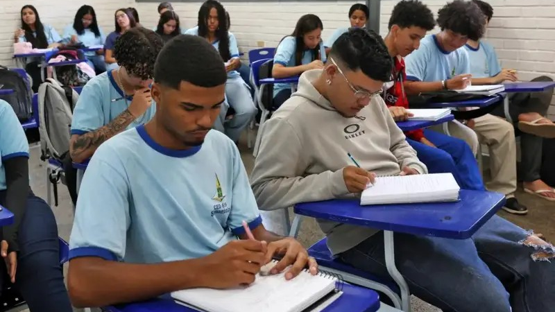 O que é o PNE aprovado no Senado e o que ele prevê como rumo da educação no Brasil para os próximos 10 anos