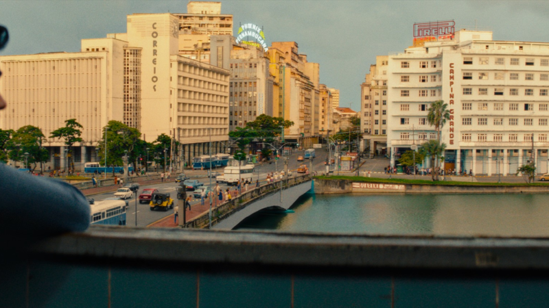 ‘O Agente Secreto’ transforma o Recife em cenário e vitrine e leva ao mundo paixão pelo cinema pernambucano