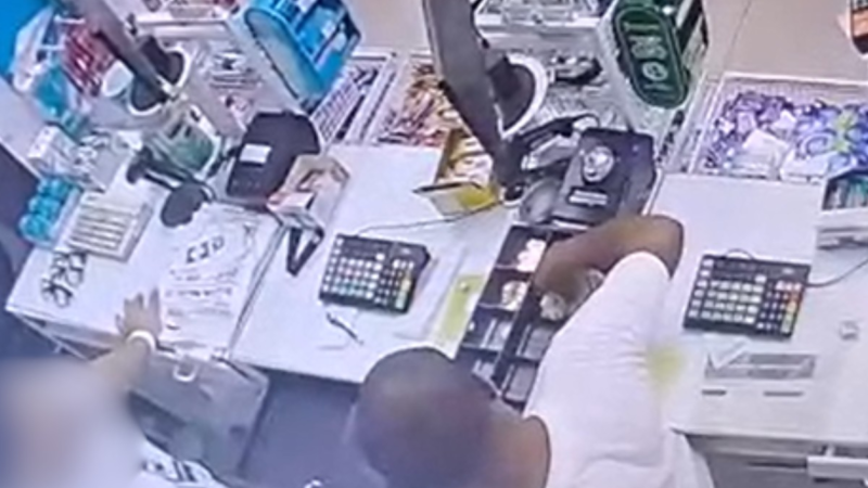 Suspeito de assaltar loja é morto após apontar arma para a polícia em abordagem no interior de SP