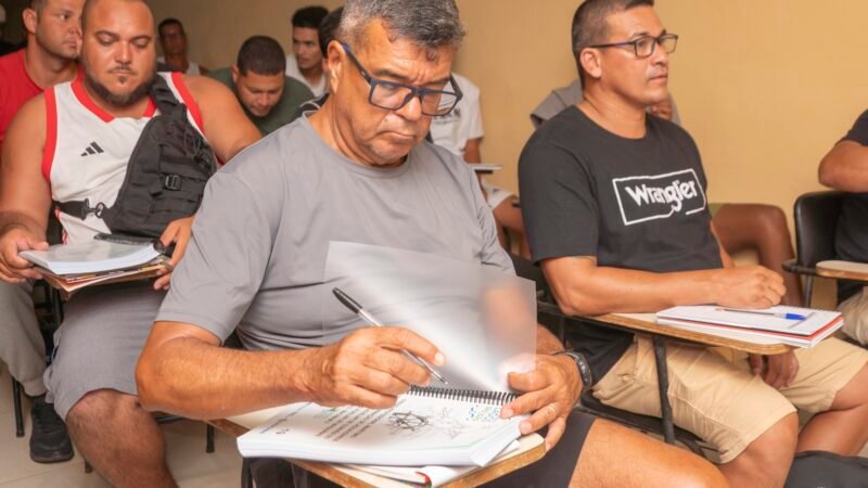 Pescadores da Lagoa de Araruama recebem cursos de habilitação profissional