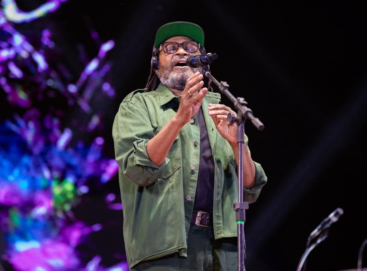 Antes do Lolla, Edson Gomes criticou Dia da Consciência Negra e comunistas que ‘caçam’ crianças