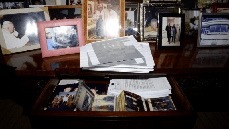 ‘Trauma renovado’: vítimas de Epstein processam governo dos EUA e Google por divulgação de identidades