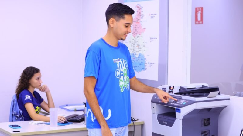 IEL abre mais de 600 vagas de estágio em Salvador e outras 22 cidades da Bahia; bolsas chegam a R$ 1,8 mil