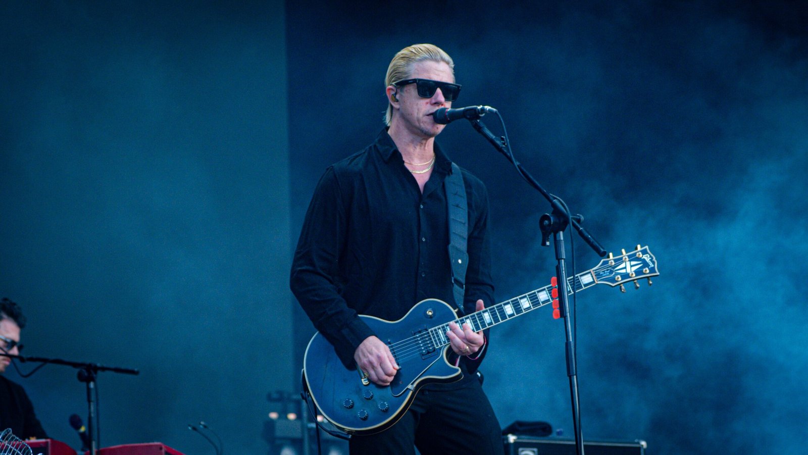 Interpol faz show com ‘som de CD’’  no Lolla e entrega performance de Kings of Leon triste