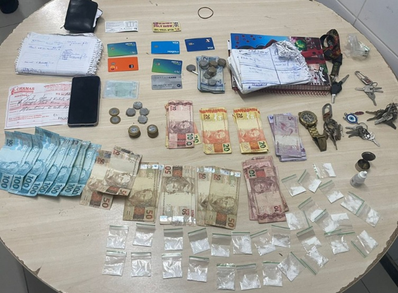 Adolescentes são resgatadas em prostíbulo e mulher é presa por exploração sexual em Jaboatão