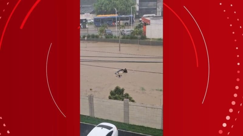Mulher desaparece após ser arrastada por enxurrada durante forte chuva em Vitória da Conquista