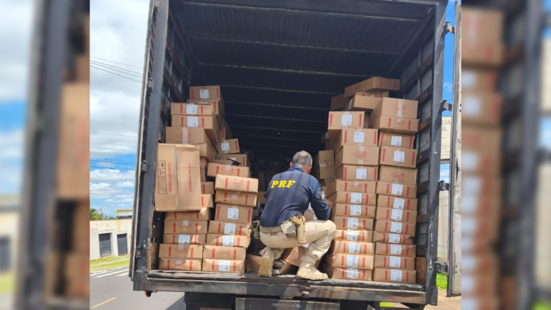 Homem é preso com 1,7 tonelada de maconha escondida em caminhão na BR-153 em Ourinhos