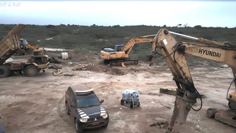 Operação da PF e ICMBio mira extração ilegal de quartzo no Norte de Minas