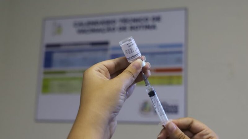 Saúde reorganiza serviços e reabre todas as salas de vacina