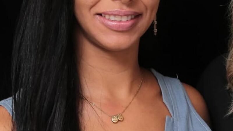 Mulher é encontrada morta dentro de casa em Paulista; filha e amiga denunciam feminicídio