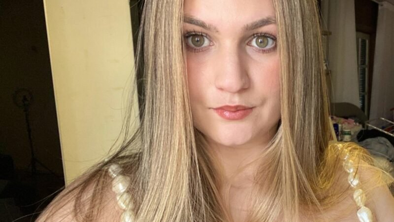 Recém-casada e gerente de loja: quem era a mulher morta a tiro de espingarda pelo marido advogado em SC