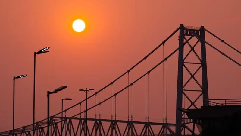 Adeus ao verão: última semana da estação terá calor, tempo abafado e risco de temporais e granizo em SC