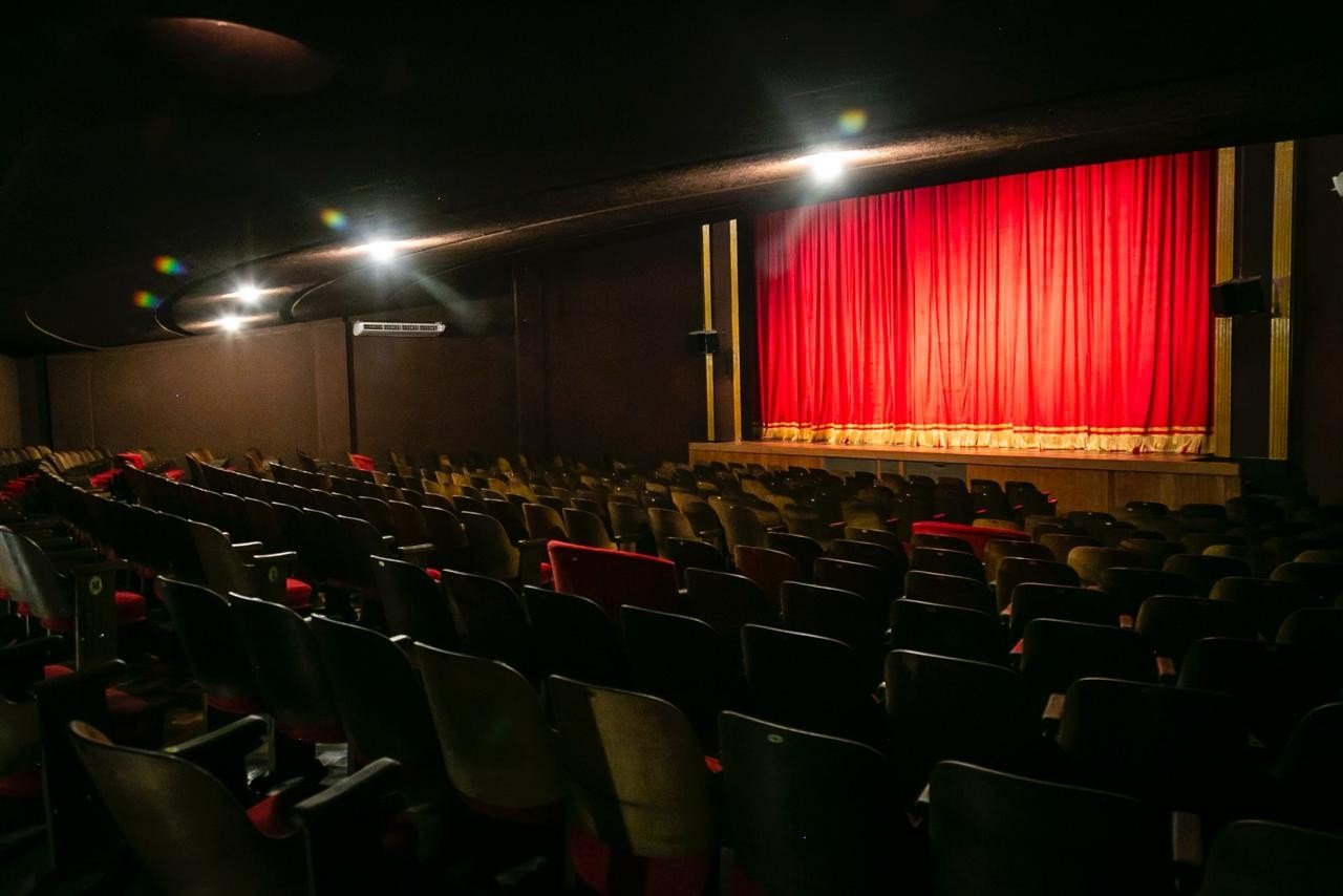 Teatro Imperial recebe Leais Mulheres Petrópolis durante programação especial do Mês da Mulher