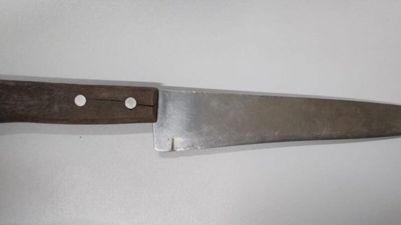 Homem é preso após sequestrar a própria filha e ameaçar criança com faca para coagir ex-companheira em Natal