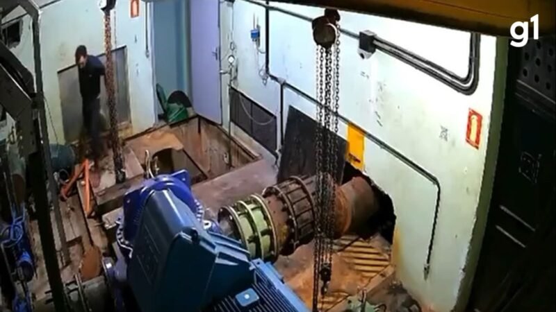 VÍDEO flagra furto de cabos em estação de água em Porto Alegre; 76 mil já ficaram sem água neste ano por crimes do tipo