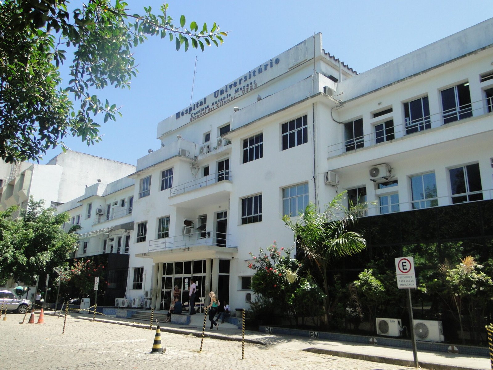 Greve em hospitais universitários afeta exames, consultas e pequenas cirurgias eletivas no Hucam, em Vitória