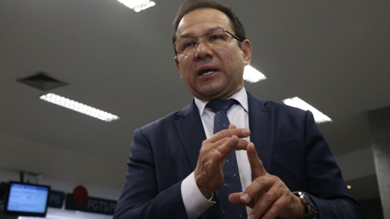 Câmara Legislativa aprova convocação do presidente do BRB e secretario de Economia do DF