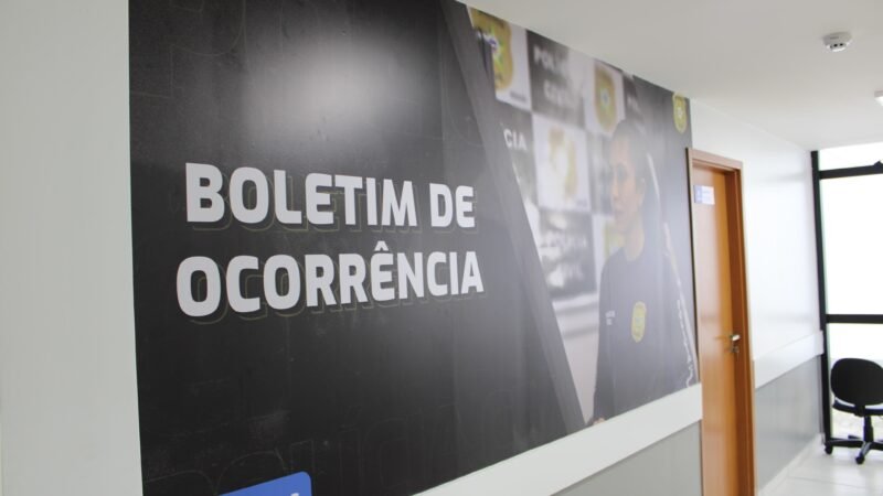 Polícia prende suspeitos e apreende maconha e cocaína enterradas em banheiro de casa em Satuba