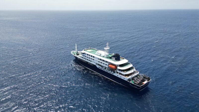 Passageiros de cruzeiro com surto de hantavírus começam a desembarcar nas Ilhas Canárias