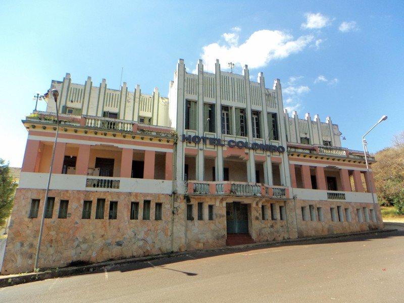 Hotel com fama de assombrado é leiloado por mais de R$ 2,5 milhões e parcelado em 100 vezes em MG