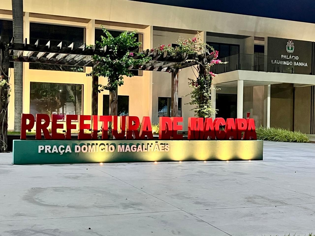 Operação da PF mira esquema de milícia digital ligado a ex-prefeito de Macapá e desvio milionário