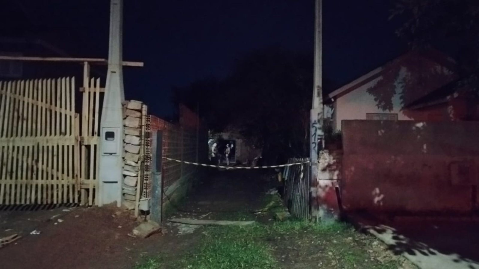 Ataque a tiros mata dois homens e deixa mulher ferida em Canoas