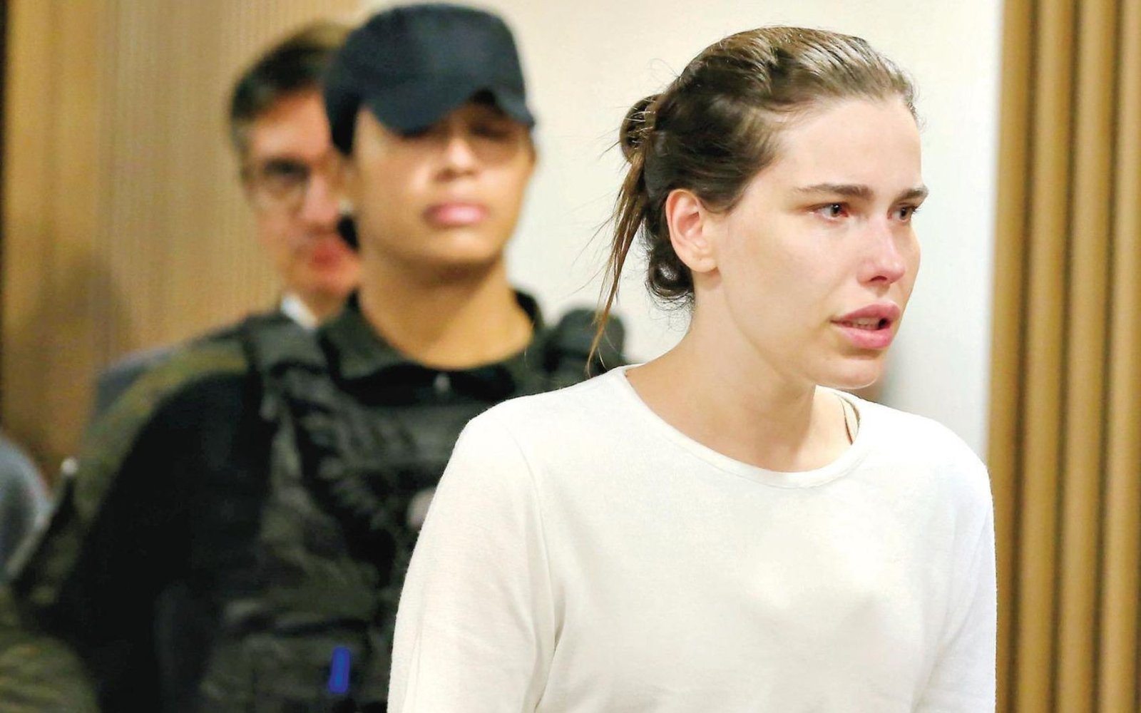Advogada acusada de matar ex-sogro e a mãe dele envenenados é condenada por perseguir ex-namorado