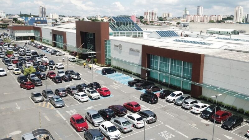 Shoppings do Alto Tietê têm 74 vagas de emprego nesta terça-feira; veja lista