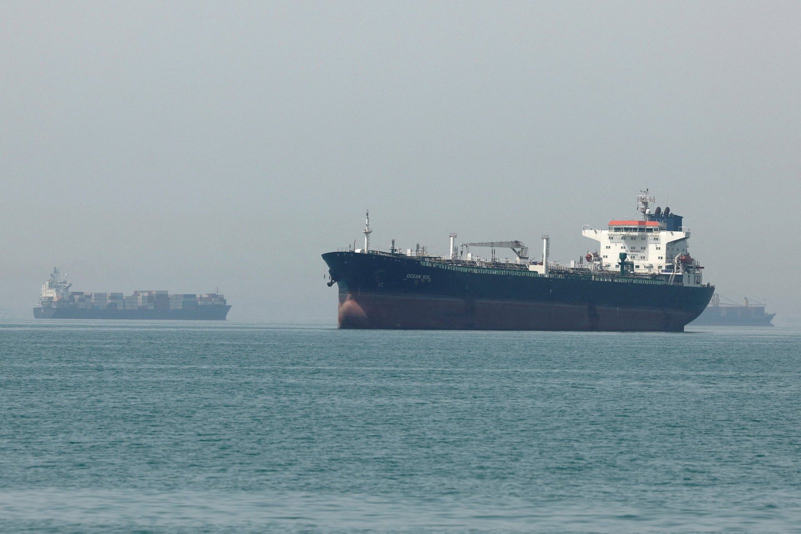 ‘Precedente incendiário’: ministro do Irã critica plano de Trump de usar ativos iranianos para indenizar navios