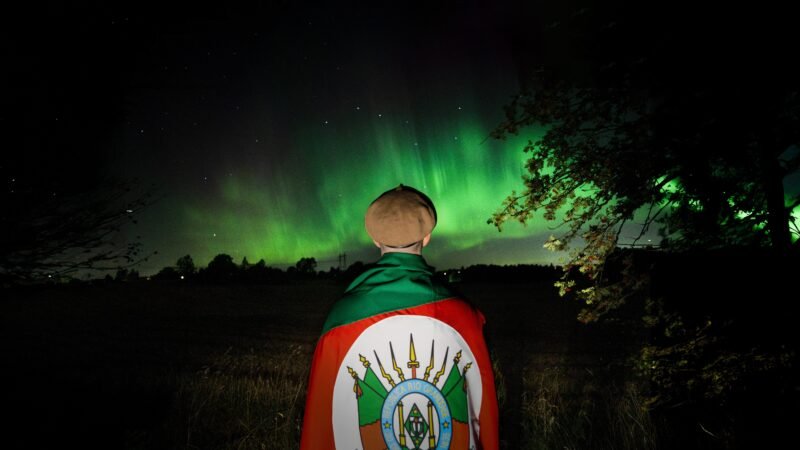 Comunidade gaúcha na Noruega se prepara para assistir ao jogo do Brasil em ‘território inimigo’