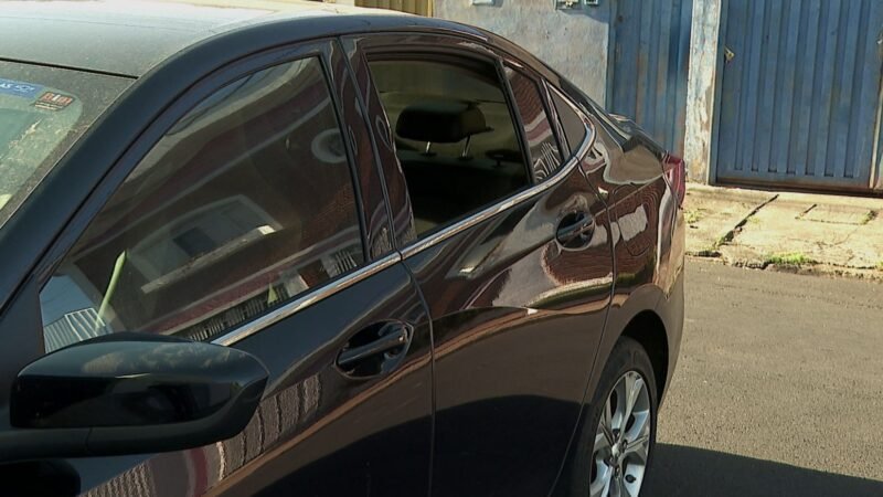Briga de trânsito em SP: vítima diz que suspeito quebrou vidro com barra de ferro mesmo sabendo que havia uma criança no carro