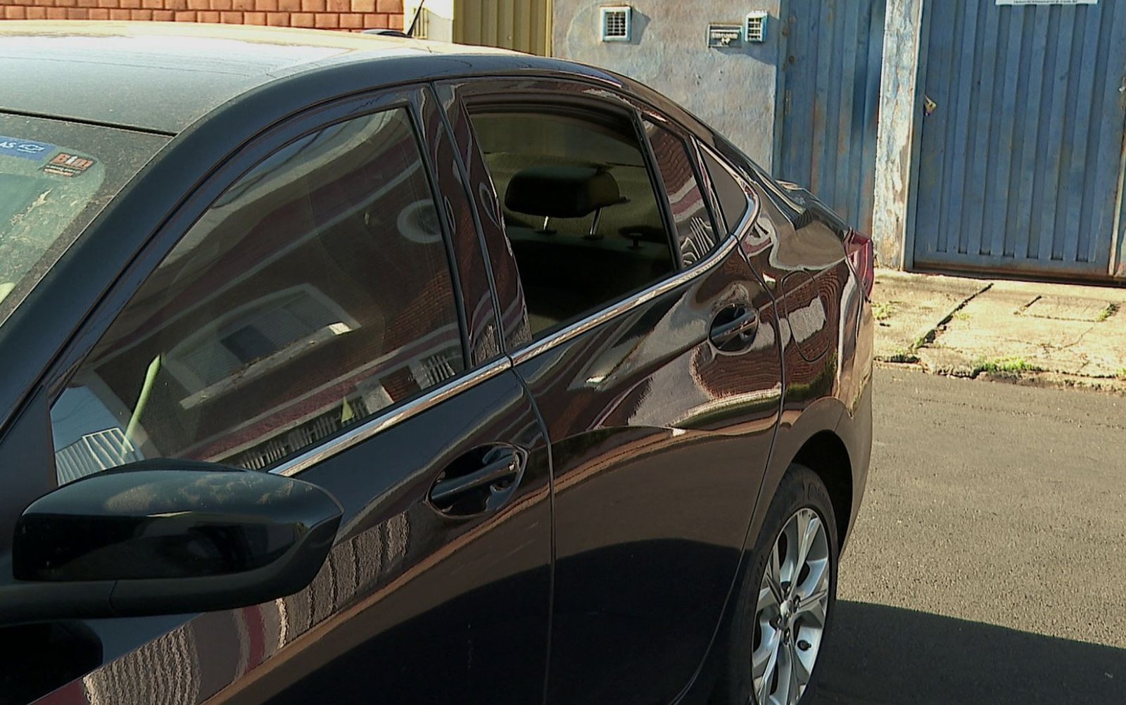 Briga de trânsito em SP: vítima diz que suspeito quebrou vidro com barra de ferro mesmo sabendo que havia uma criança no carro