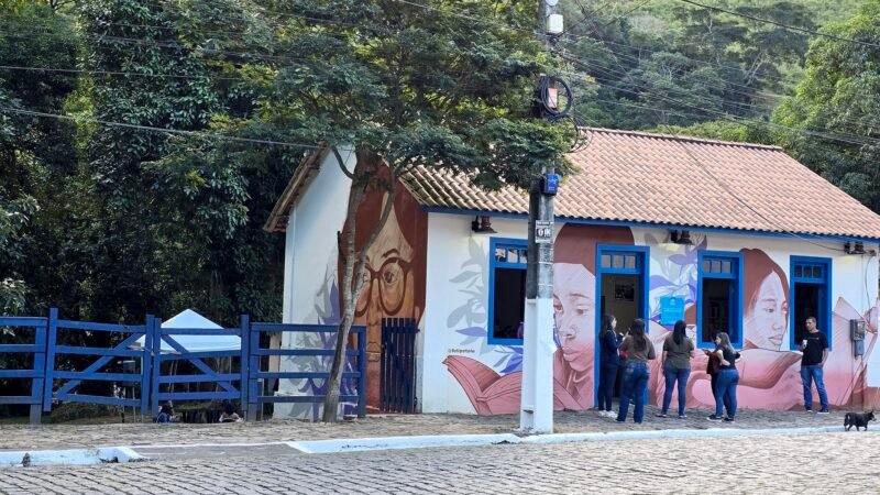Biblioteca pública recebe novas edições do projeto “Manhãs com Henriqueta”