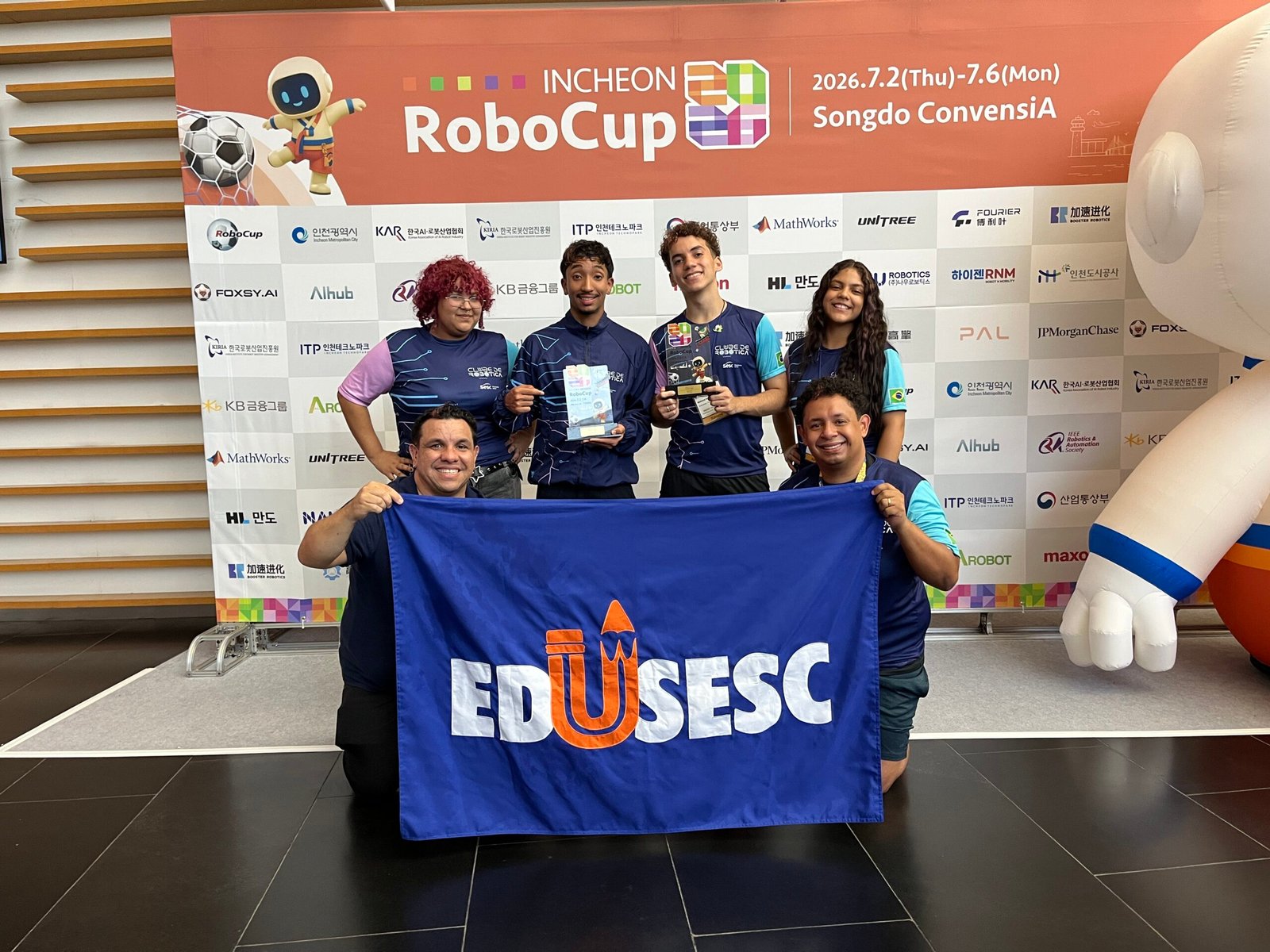 Estudantes brasileiros conquistam duas medalhas em mundial de robótica na Coreia do Sul