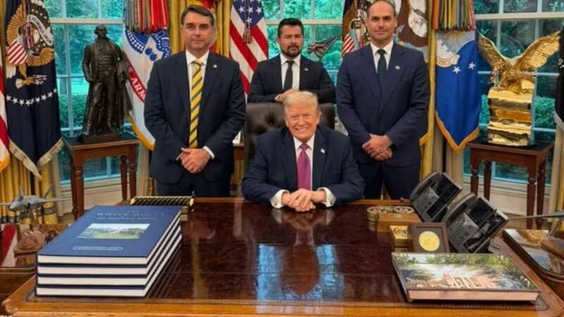 Brasil x EUA: o apelo de Flávio Bolsonaro pela intervenção de Trump – O Assunto #1754
