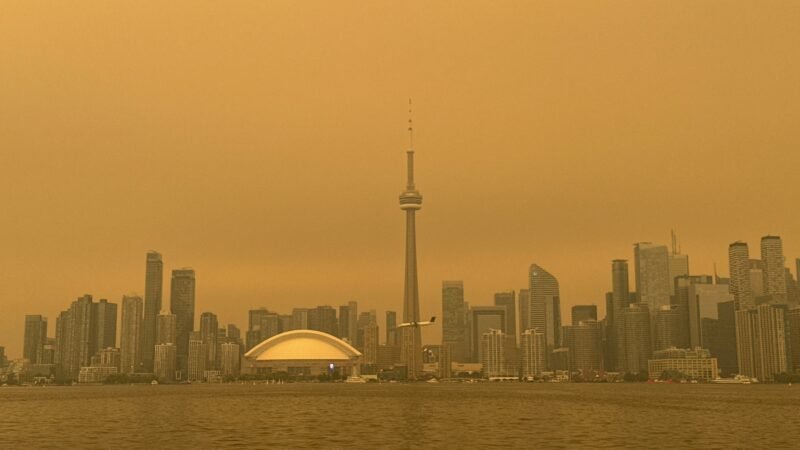 Mudança climática dobrou chance de condições que alimentaram incêndios no Canadá, aponta estudo