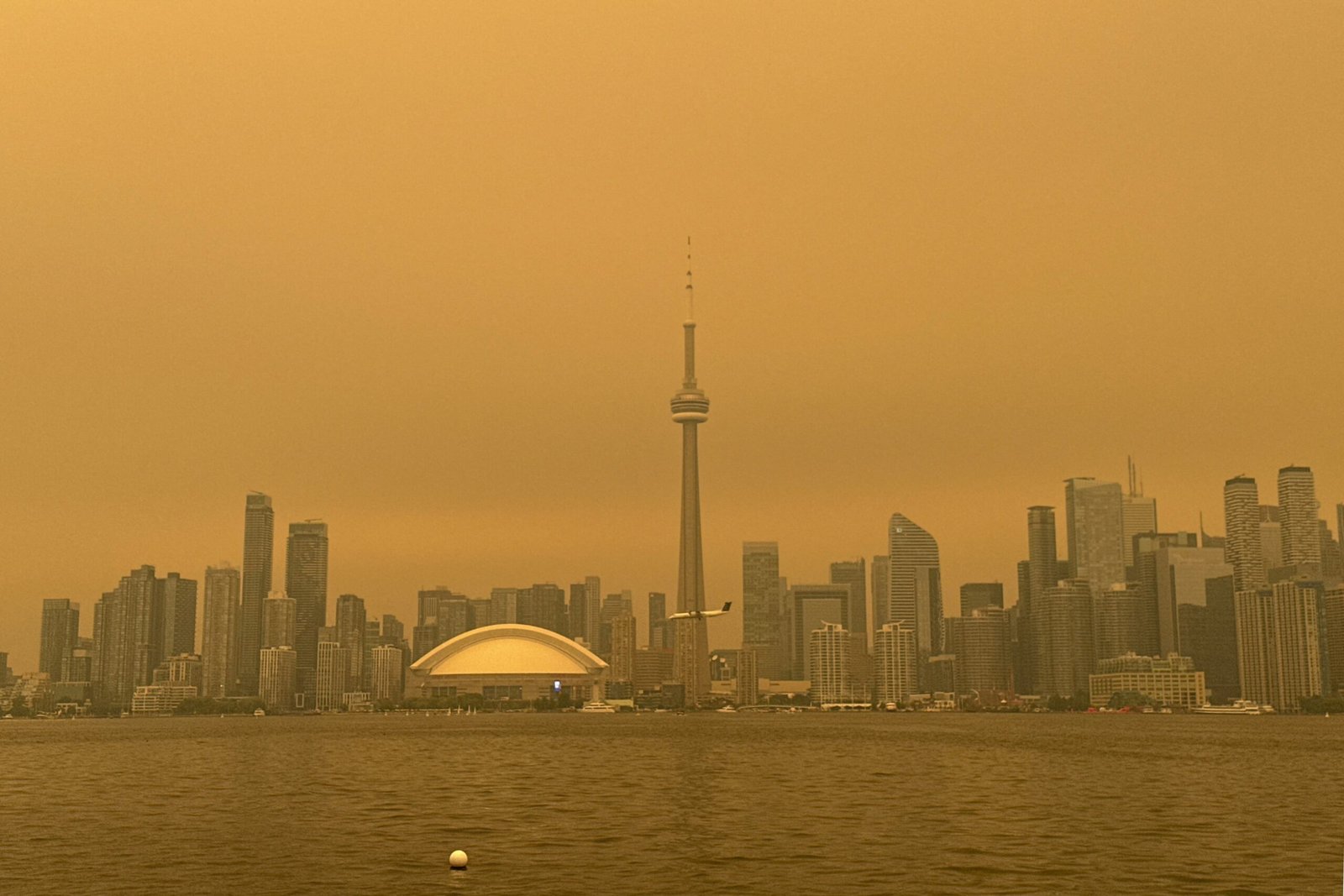 Mudança climática dobrou chance de condições que alimentaram incêndios no Canadá, aponta estudo