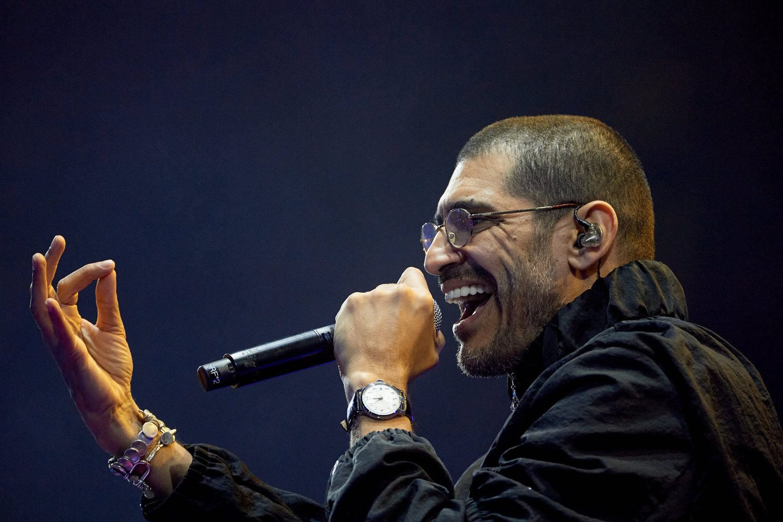 Com hip hop e samba, Criolo arrasta multidão para o palco Fortalecendo a Cena