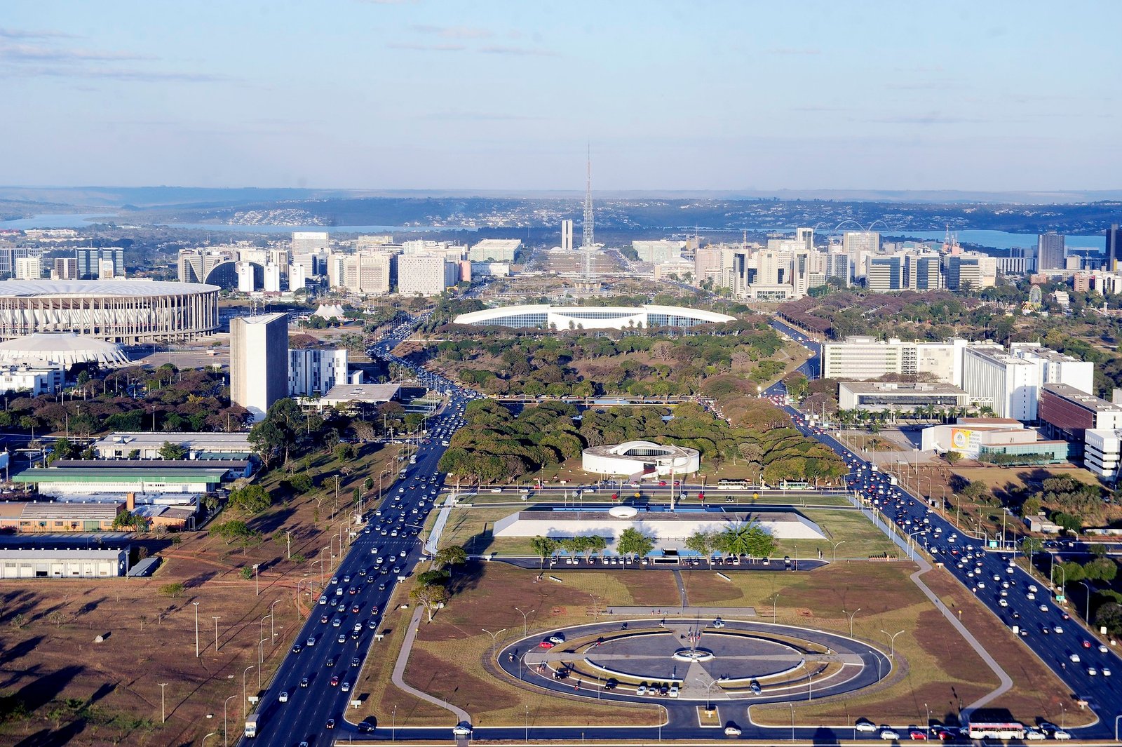 Eleições 2026: veja o que abre e o que fecha no domingo do primeiro turno em Brasília