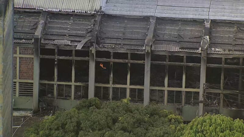 Veja antes e depois de prédio destruído por incêndio na UFPE; FOTOS
